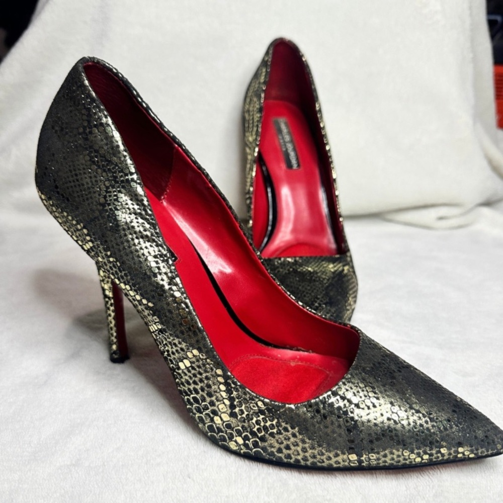 Elegant Gold and Red Stiletto Heels